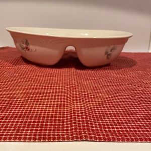 Pfaltzgraff divided vegetable bowl